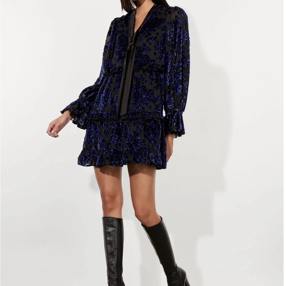 Elegant Long Sleeve Black and Blue Dress